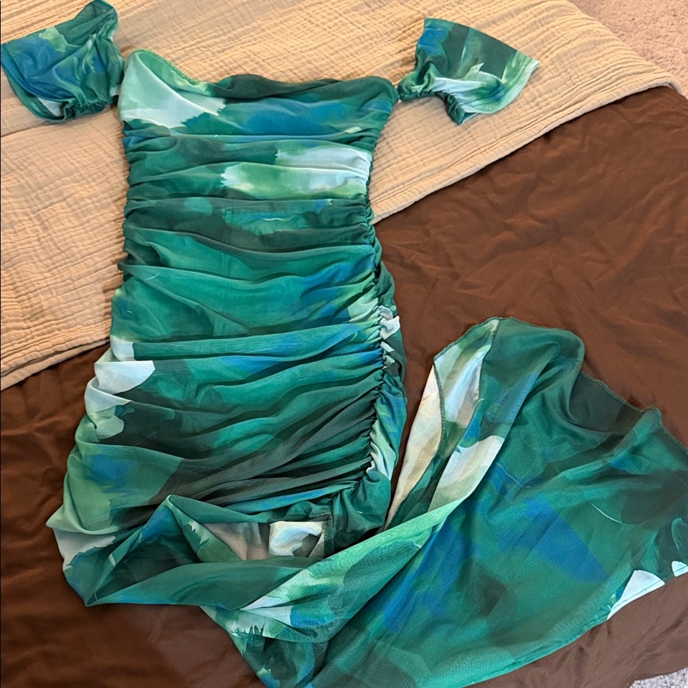 Elegant Green Ruched Dress
